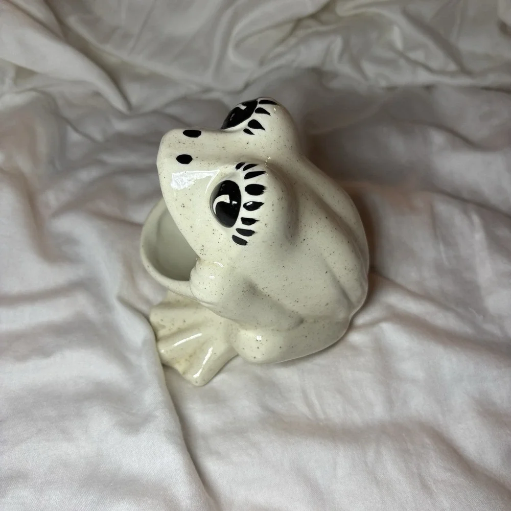 Vtg MCM Ceramic Frog Kitchen Sponge Scrubby Pad Holder White Granny Core Retro